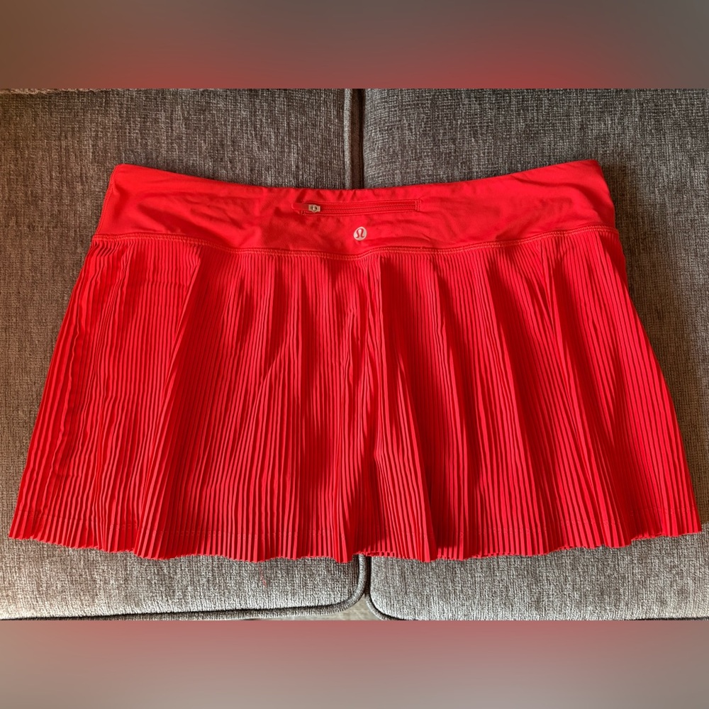 Lululemon Pleat to Street skirt in red